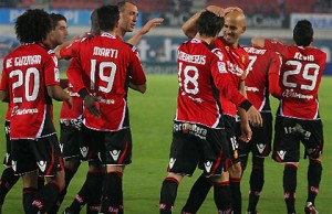 el eqipo celebrando un gol